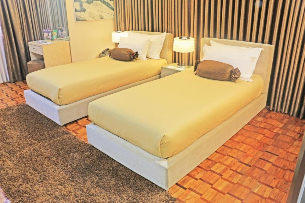 Room image 2